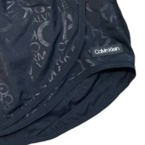 Calvin Klein Performance L black logo print 3” 2-pocket athletic running shorts - Picture 9 of 16